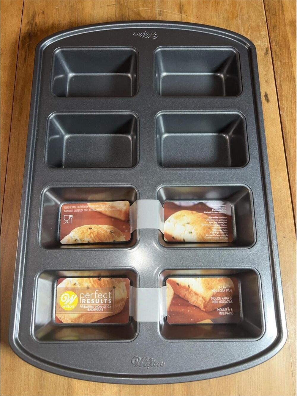 Wilton Perfect Results Non-Stick 8-Cavity Mini Loaf Pan PFAS-Free